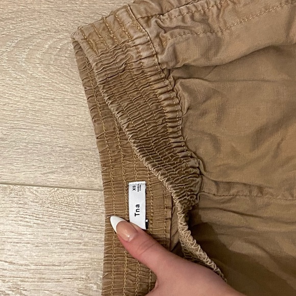 TNA KHAKI SHORTS - Picture 2 of 2